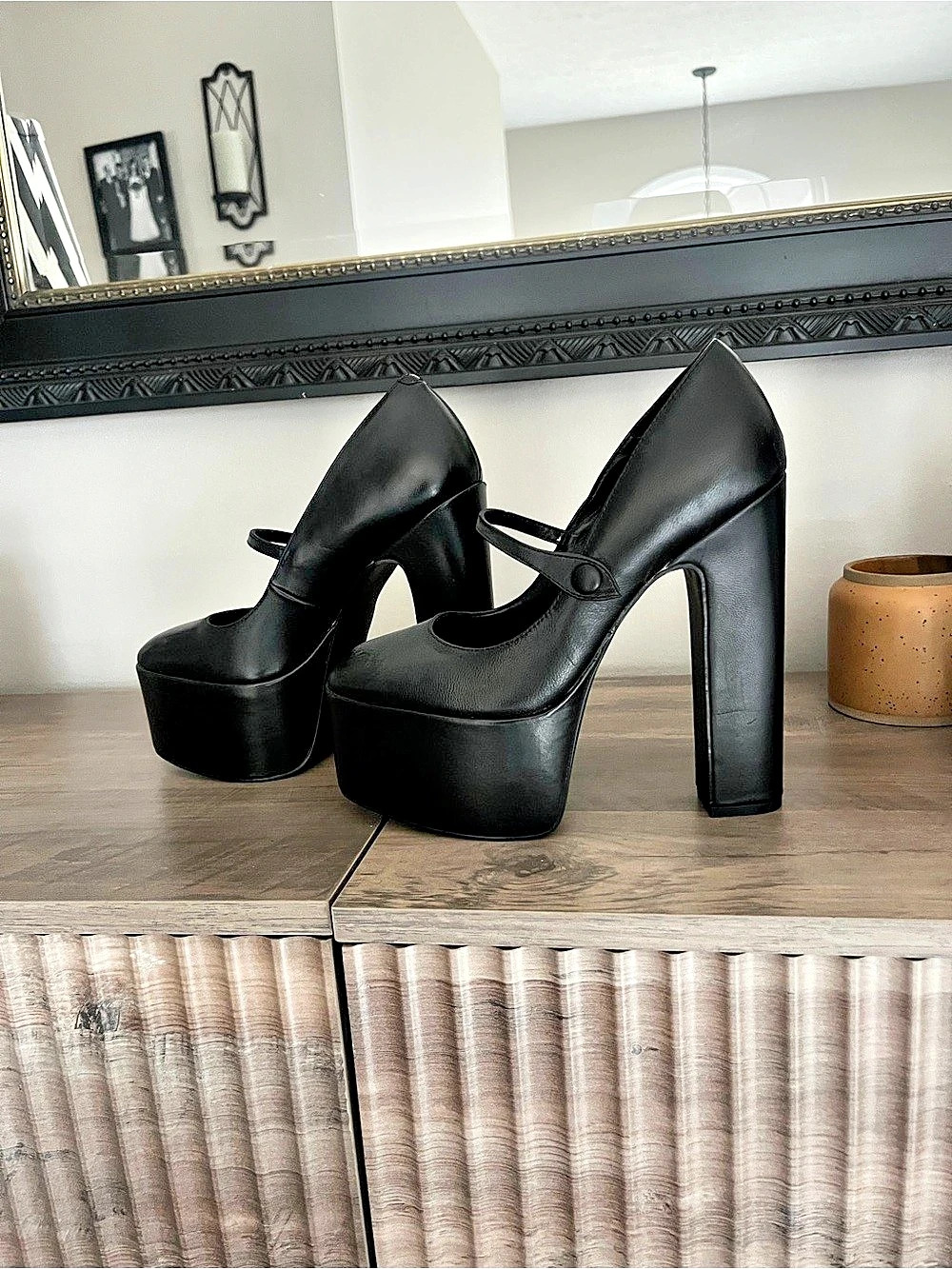 Steve Madden Cadin Mary Jane Platform Pump Black Heels never worn